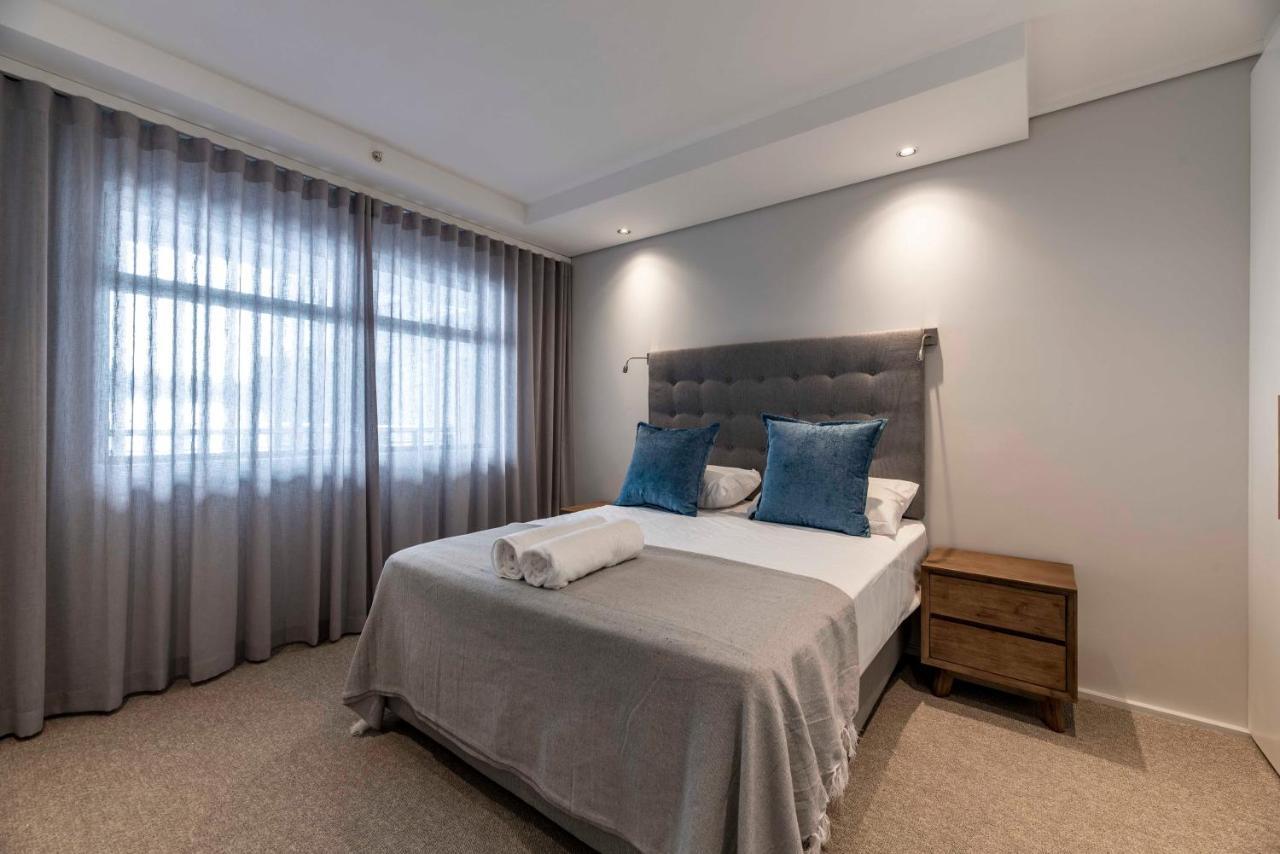 Appartement 603 The Cosmopolitan... Luxury Living! *